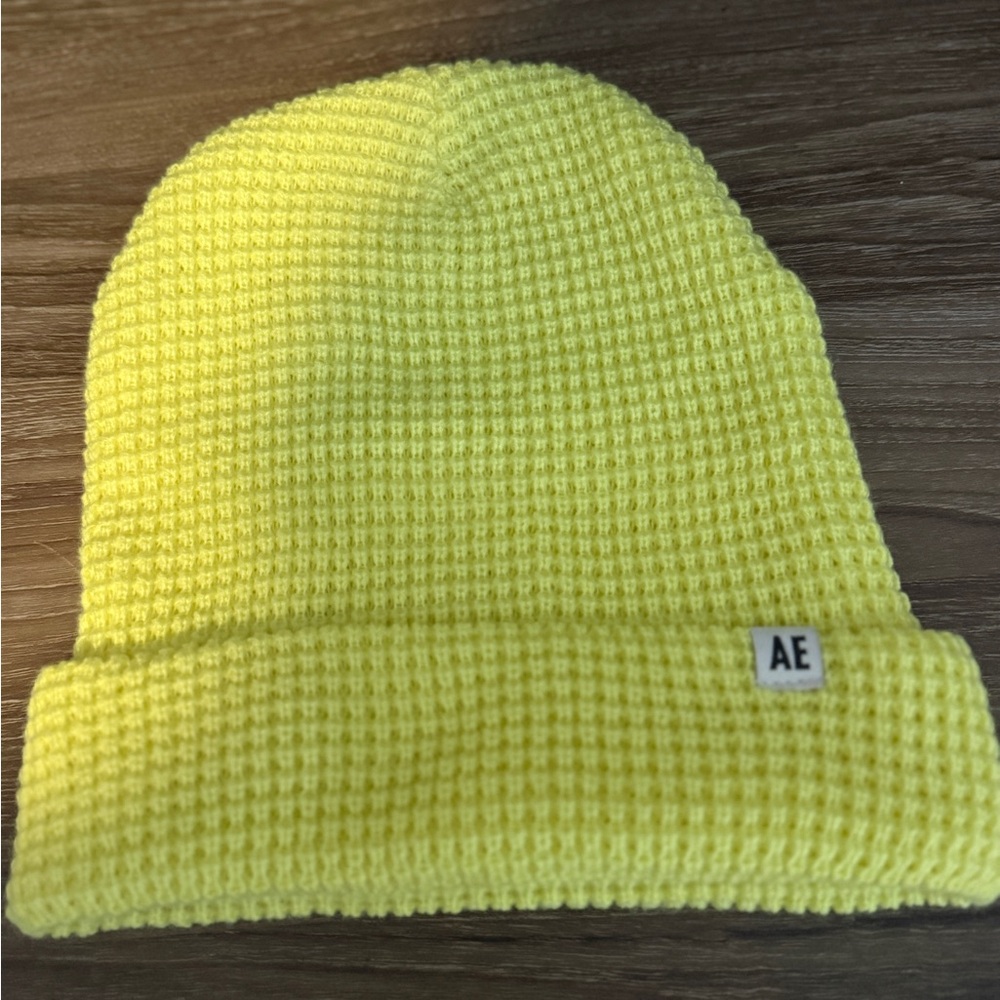 NWOT American Eagle Outfitters Yellow Beanie